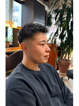 ビハインドザカーテン(BEHIND THE CURTAIN) 【朝のセットを簡単に】メンズフェードスタイル