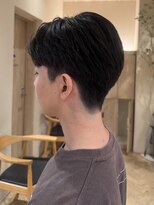 トリッカ シブヤ(TRICCA SHIBUYA)&nbsp;メンズカットパーマニュアンス毛流れフェザーセンターパート渋谷