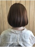ウォームブラウンのミニボブ