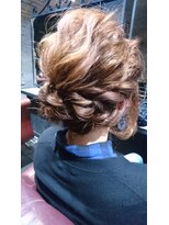 アレクサンドルオブカラーズカナザワ(ALEXANDRE OF COLORS KANAZAWA)&nbsp;柴田がつくる☆編み込みアップスタイル☆