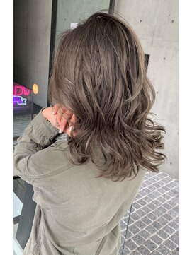 トルネード(TORNADO) 外国人風極細ハイライトチョコグレージュ