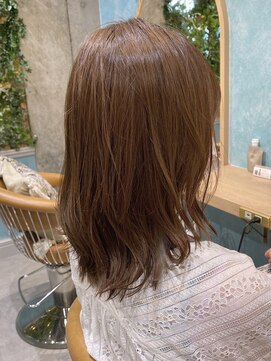 ロンドフルール 大宮東口(Lond fleur) 【Lond fleur 山本翔一郎】ミディアムのラベンダーアッシュ