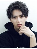 刈り上げツーブロック前下がりマッシュツイストスパイラルパーマ