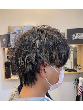 バーバー アミティ プール オム(BAR BER amity POUR HOMME) ハイライト