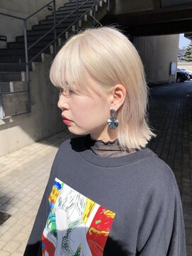 ハイブ 金沢(Hive) ブリーチハイトーンカラーショートボブツヤ髪スタイル髪質改善