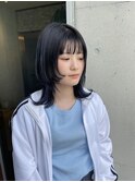 ミディアムウルフ暗髪☆大人可愛いインナーカラー個性派カラー
