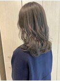 オリーブグレージュカラー
