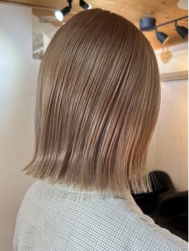 キラ 原宿(KILLA) カール/セミディ/シアーカラー/姫カット/ハイトーン/ボブ/韓国