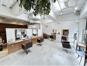 ティーシースペース 元住吉店(T.C.SPACE)の写真/オージュアソムリエ在籍の人気店"T.C.SPACE"こだわりのヘッドスパでスカルプケア*