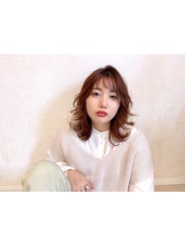 【似合わせおくれ毛&艶カラー￥8800】顔周りをあなたの骨格に合わせたデザインに♪小顔に見せる効果も◎