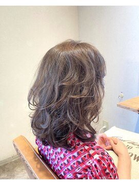 パプス ド コアフュール 宝塚中山寺店(Pap's de coiffeur) ふんわりウェーブのパーマに透け感カラー！