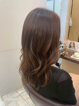 髪質改善/顔周りレイヤーカット/グレージュ[千葉/千葉駅]