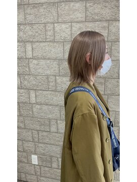 ウルフカット×グレージュ