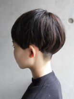 ソウ アオヤマ(SO aoyama)&nbsp;刈り上げマッシュ　ショート大人可愛い丸みヘア　チョコブラウン