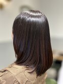 ヴァイオレットカラーでツヤと立体感をプラス