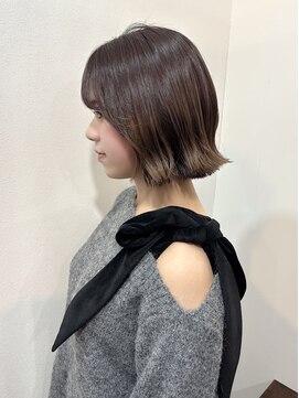 ルルズ(LULUS) タッセルボブ外ハネレイヤーボブグラデーションブリーチカラー