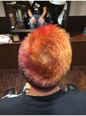 派手髪ショート