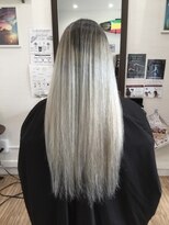 カナオア ヘアーデザイン(kanaoa hair design)&nbsp;ホワイトグラデーション