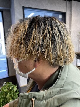 レベル 葛西店(LEVEL) ツイストスパイラルパーマ ツーブロック　メンズカット