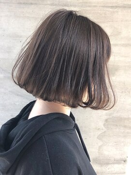 アース 三木店(HAIR & MAKE EARTH) 20代30代大人可愛い小顔ショート丸み大人ボブ毛先ふんわりカール