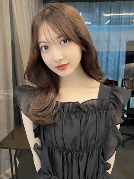 アリュウル 表参道(ALLURE) 大人可愛い色っぽさ。韓国くびれヘアレイヤーカット薄め前髪