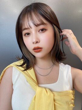 エヌアイ オモテサンドウ(ni omotesando) ベージュイヤリングカラーくびれボブ 結べるボブ【肥田亜沙美】