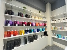 ジールデザイン(ZEAL DESIGN)の雰囲気（豊富な品揃えで、お客様のお悩みに合わせたヘアケアを選定◎）