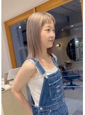 ミルクティーベージュバングカットケアブリーチハイトーン渋谷駅