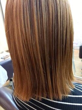 シャンプーボーイ ハイトーンボブ