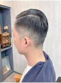 清潔感×男らしさ キリッと決まるフェードスタイル/刈り上げ