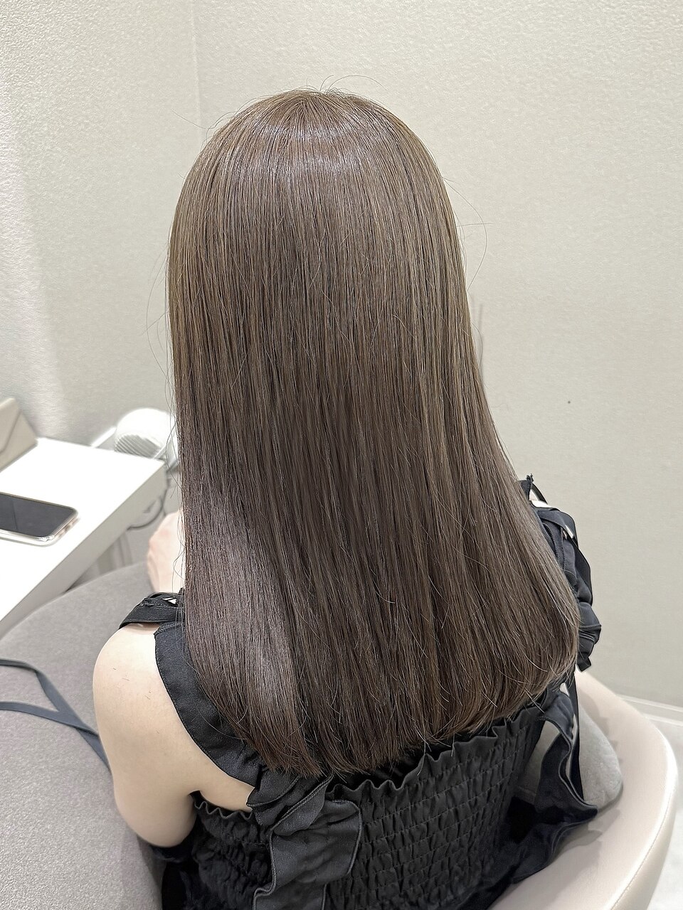 ピンクベージュ/表参道/原宿/女性美容師/艶ロング