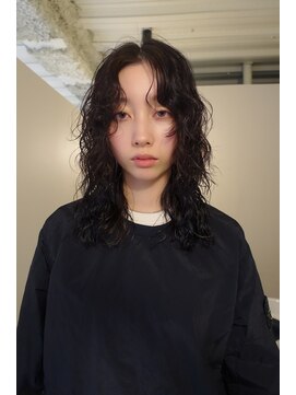 ユー セント(yew scent) ミディアムブリーチパーマ