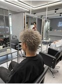ホワイトベージュスパイキーショート