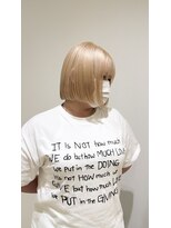 ヘアープレイス ヴィブ(hair place VIVE)&nbsp;切りっぱなしボブと艶々ハイトーン★