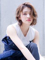 【ROJITHA】  アイスベージュ×フェザーショート
