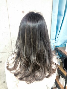 ヘアープロデュース マギカコレクション(magica collection) グレージュカラーinバレイヤージュ