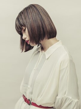 キッカ(kicca) 【kicca】インナーカラーグレージュくびれセミディボブ