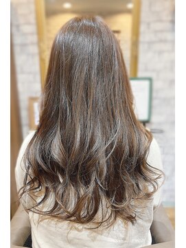 イムア(imua) ベージュ