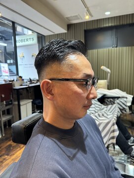 ロバーツヘアー 吉祥寺店 メンズビジネスフェードスタイル〈吉祥寺/メンズ/バーバー〉