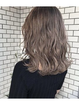 ボタニウムドットハイクバイアールサロン(BOTANIUM.Hk by Rr SALON) 【BOTANIUM.Hk by RrSALON】クリーミーアッシュ