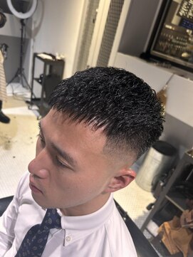 フランクス バーバー ウエストトウキョウ 吉祥寺店(FRANK’S BARBER WEST TOKYO) アイパー