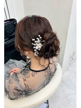 ベルグロー(BELLEGROW) アップヘア/お呼ばれヘア/ルーズヘア