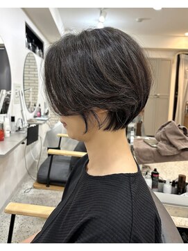 メモリーズ 水天宮前店(Memories) 30代40代50代白髪ぼかし丸みショートくびれショート