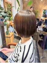 ヘアードレスビュー(hair dress V.I.E.W)&nbsp;酸性ストレートでミニボブ