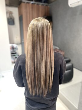 ラビッツセカンドハウス(Rabbits Second house) ハイライトカラーミルクティーベージュレイヤーカット