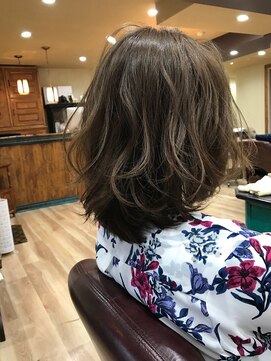 ルッソリベラ 池袋(Lusso libera) バタフライレイヤー[30代/40代/50代]