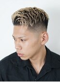 スキンフェード　金メッシュ