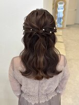 スイ(sui)&nbsp;ゆるふわハーフアップ