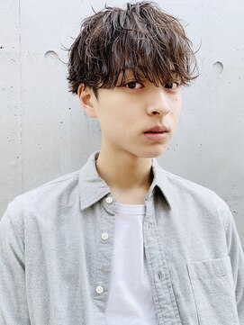 フィフス(fifth) フェザーマッシュ 束感ショートレイヤー くせ毛風パーマ メンズ
