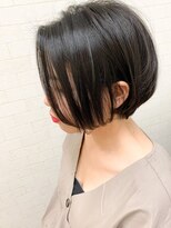 サンディーズ(Sandees)&nbsp;▼前下がりショートボブ×カーキベージュ